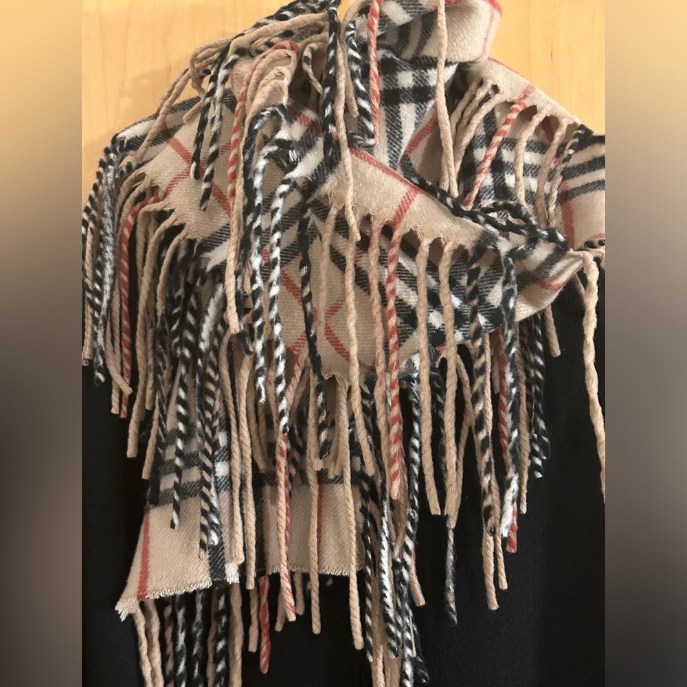 AUTHENTIC NWOT Burberry cashmere scarf,  made in England .